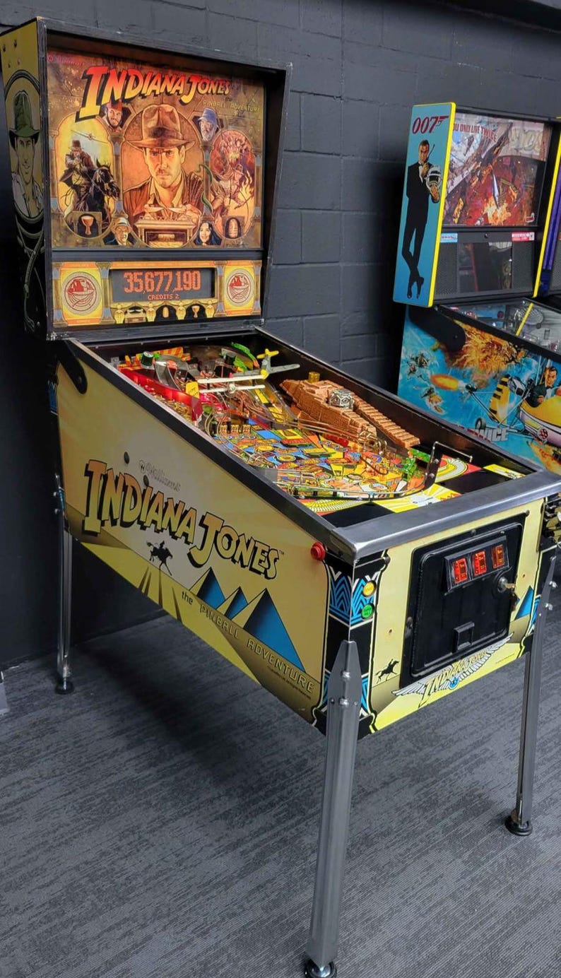 Indiana Jones Edition Pinball Machine